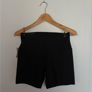 Aritzia Bike Shorts - Black